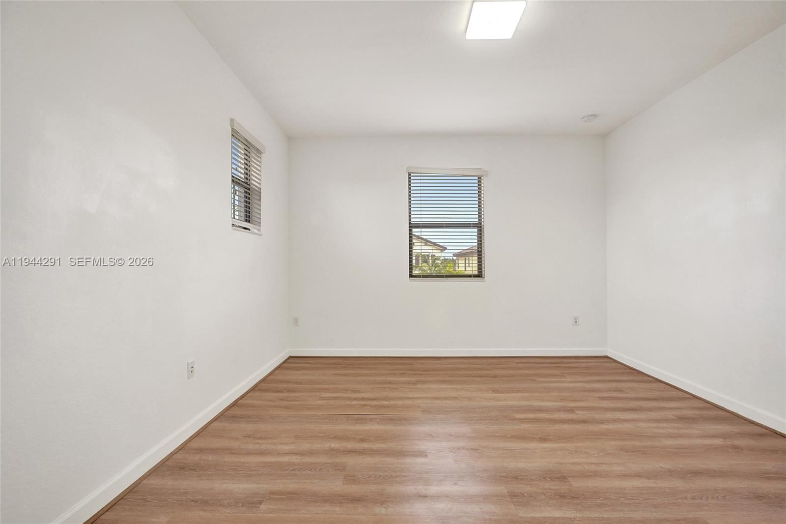 Real estate property located at 3504 94th St, Miami-dade, Bonterra, Hialeah, FL