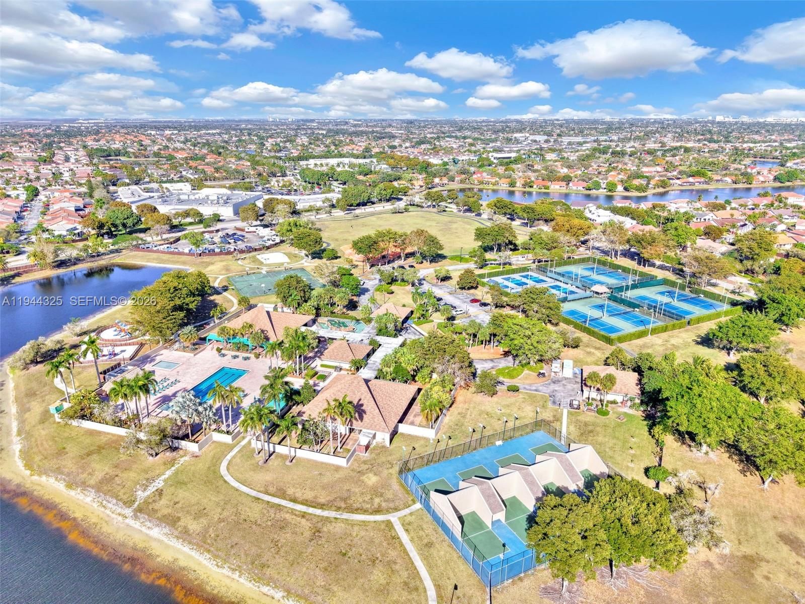 Real estate property located at 15217 46th Ln G-78, Miami-dade, Lakes Meadow Vilg Homes C, Miami, FL