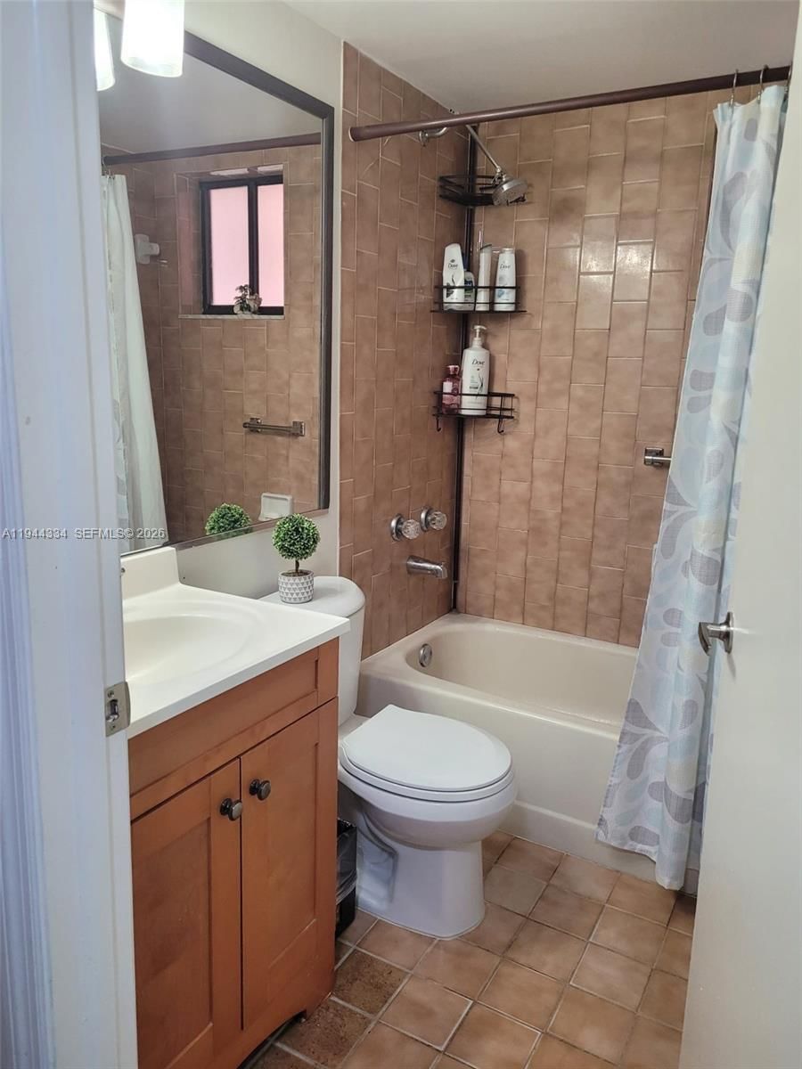 Real estate property located at 5350 21st Ct #203, Miami-dade, Alameda Tower 2 Condo, Hialeah, FL