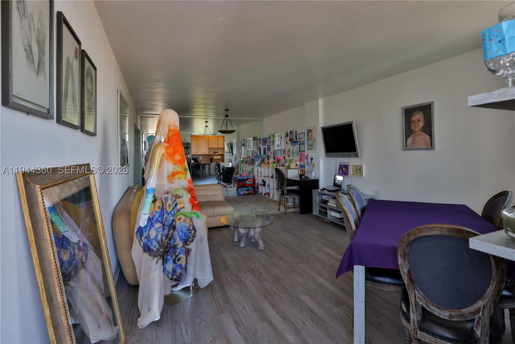 Real estate property located at 19380 Collins Ave #726, Miami-dade, Oceanview Building B Cond, Sunny Isles Beach, FL