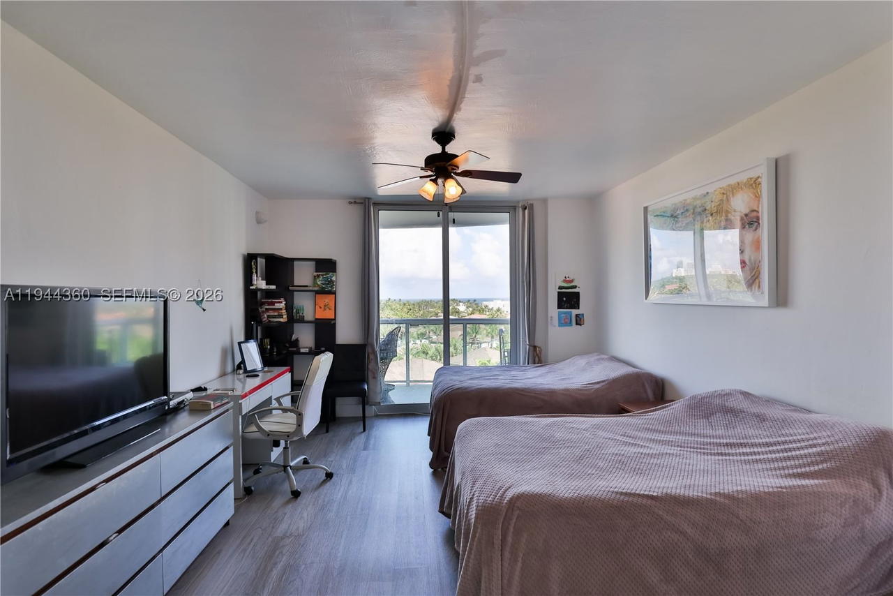 Real estate property located at 19380 Collins Ave #726, Miami-dade, Oceanview Building B Cond, Sunny Isles Beach, FL