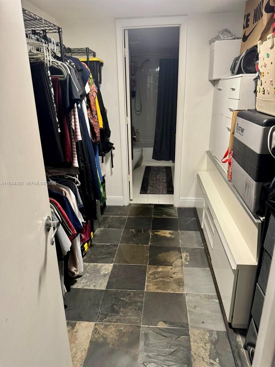 Real estate property located at 16590 26th Ave #402, Miami-dade, Vista On The Bay Condo, North Miami Beach, FL