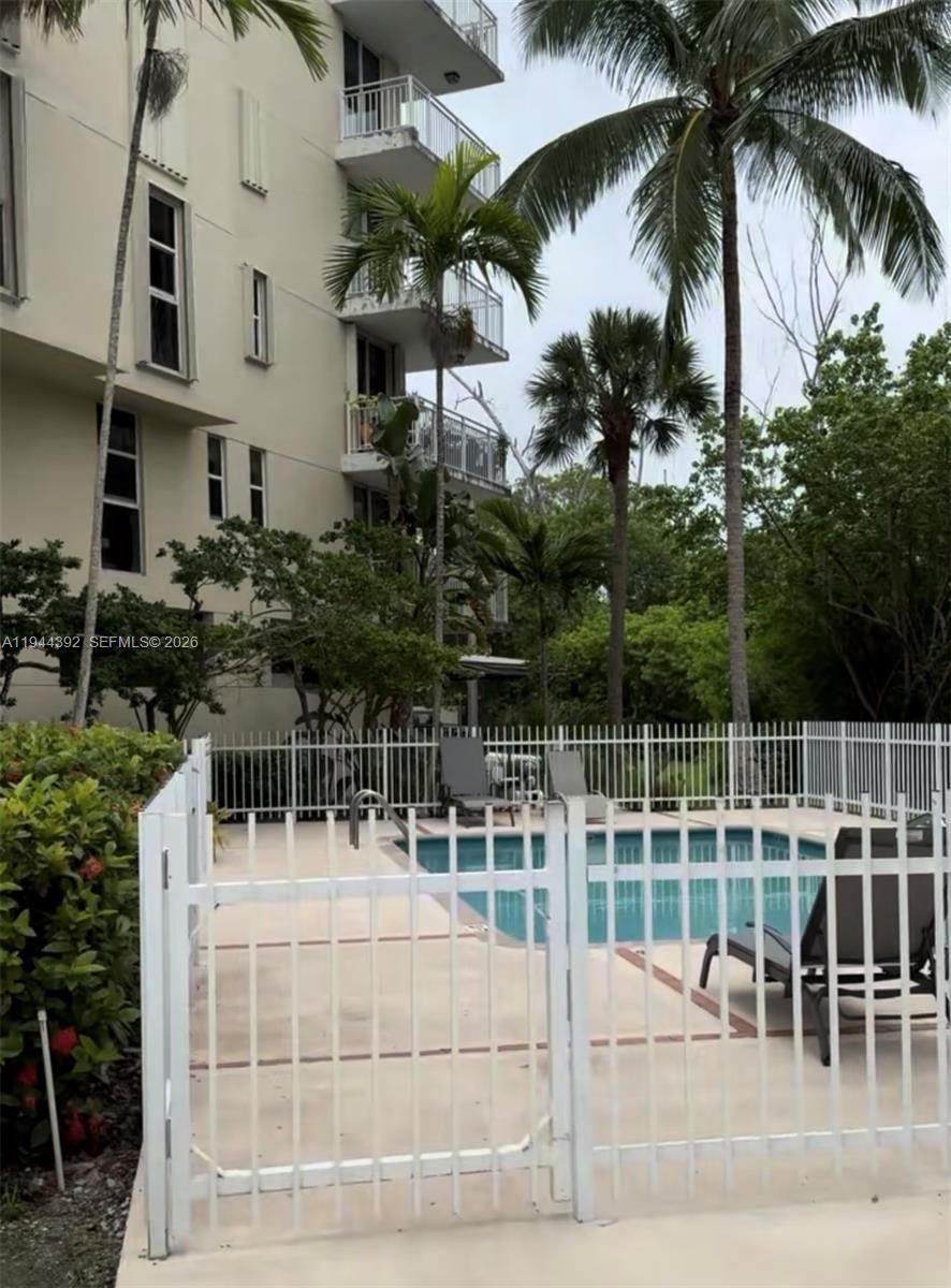 Real estate property located at 16590 26th Ave #402, Miami-dade, Vista On The Bay Condo, North Miami Beach, FL
