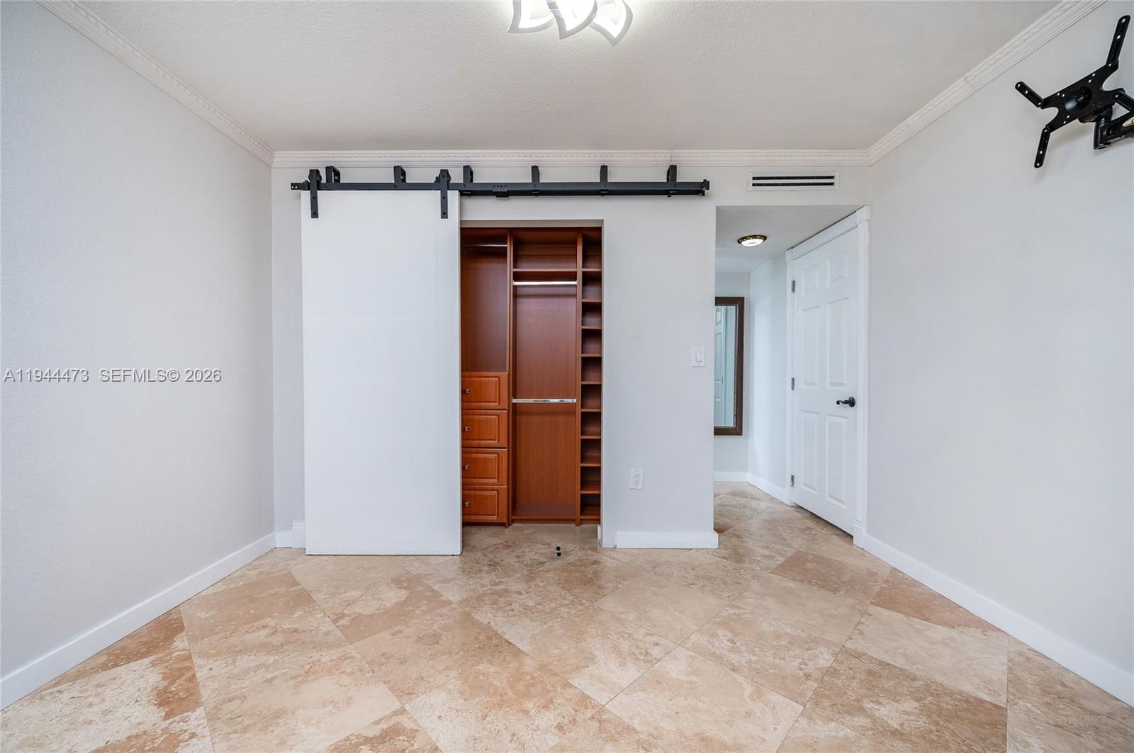 Real estate property located at 6175 186th St #112, Miami-dade, Mirassou Condo, Hialeah, FL
