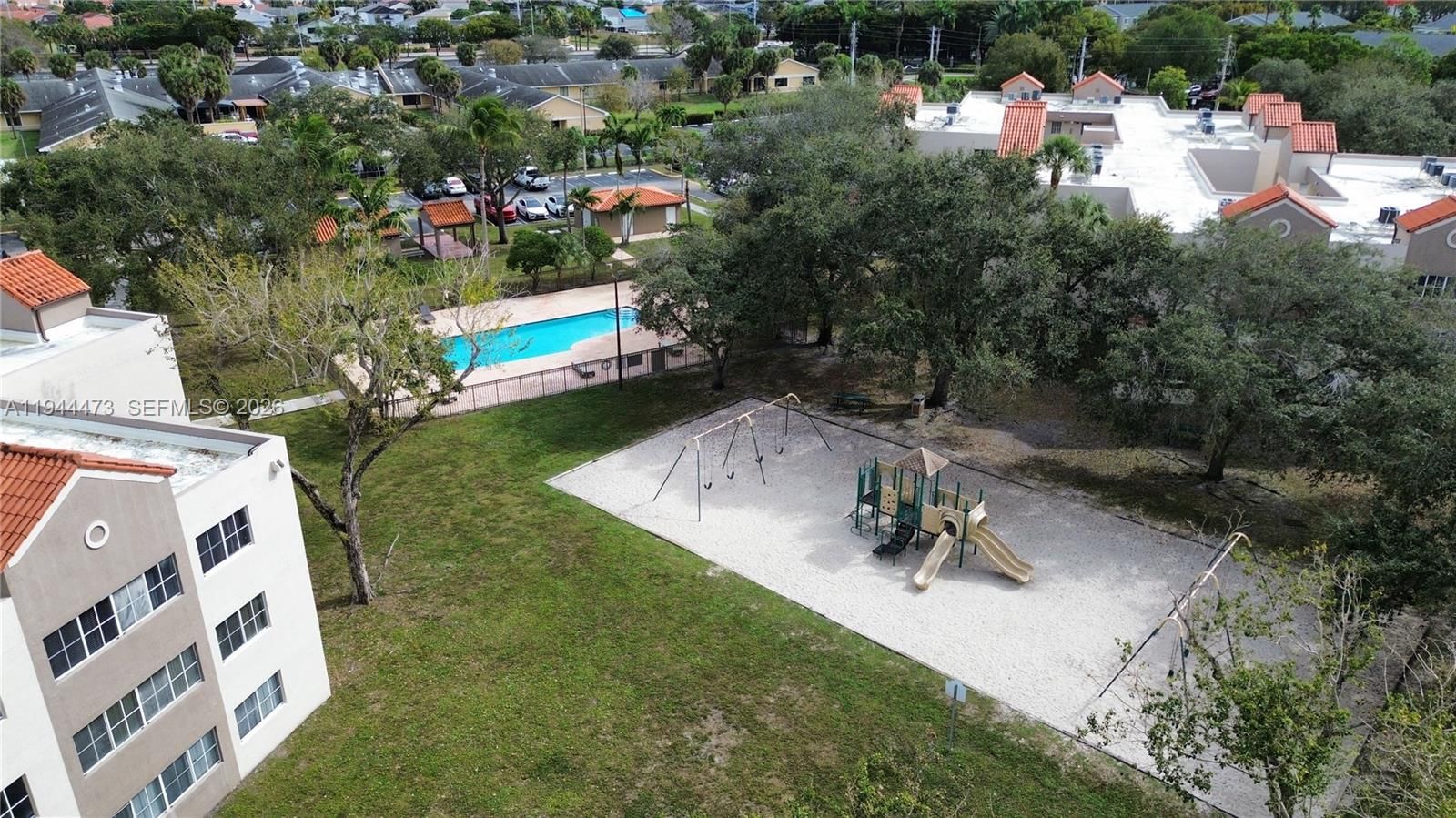 Real estate property located at 6175 186th St #112, Miami-dade, Mirassou Condo, Hialeah, FL