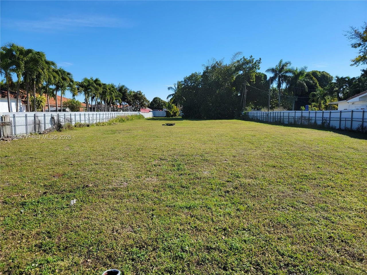Real estate property located at 3895 2nd Ave, Miami-dade, Sub Of Pb 7-113, Hialeah, FL