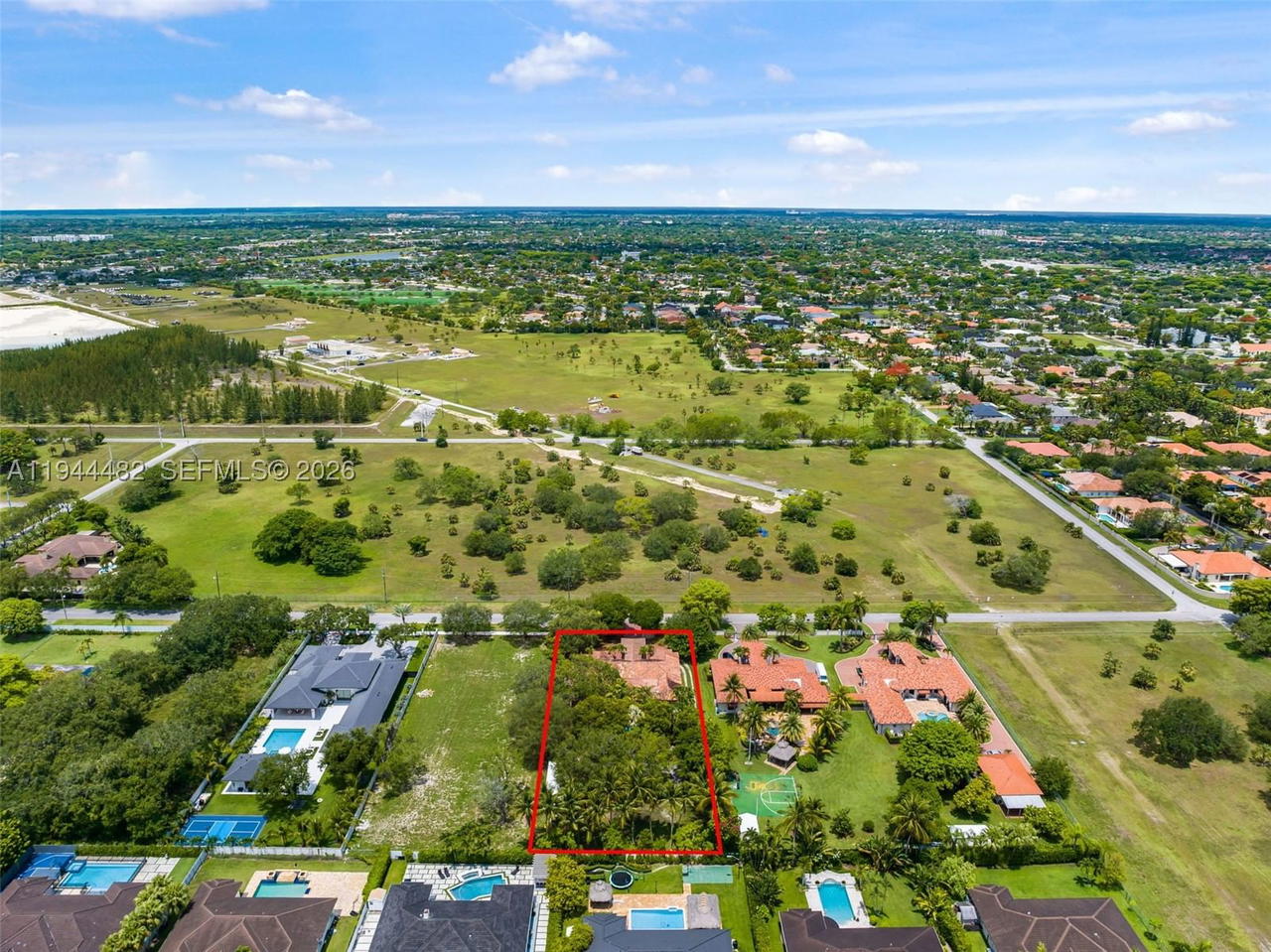 Real estate property located at 7761 122nd Ave, Miami-dade, 2300 Estates - 1 Acre, Miami, FL