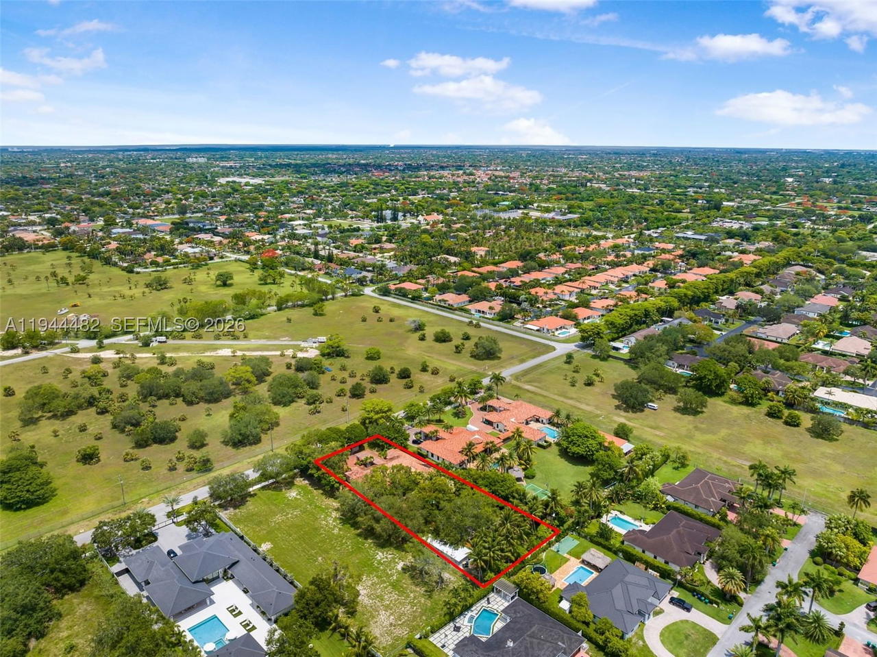 Real estate property located at 7761 122nd Ave, Miami-dade, 2300 Estates - 1 Acre, Miami, FL