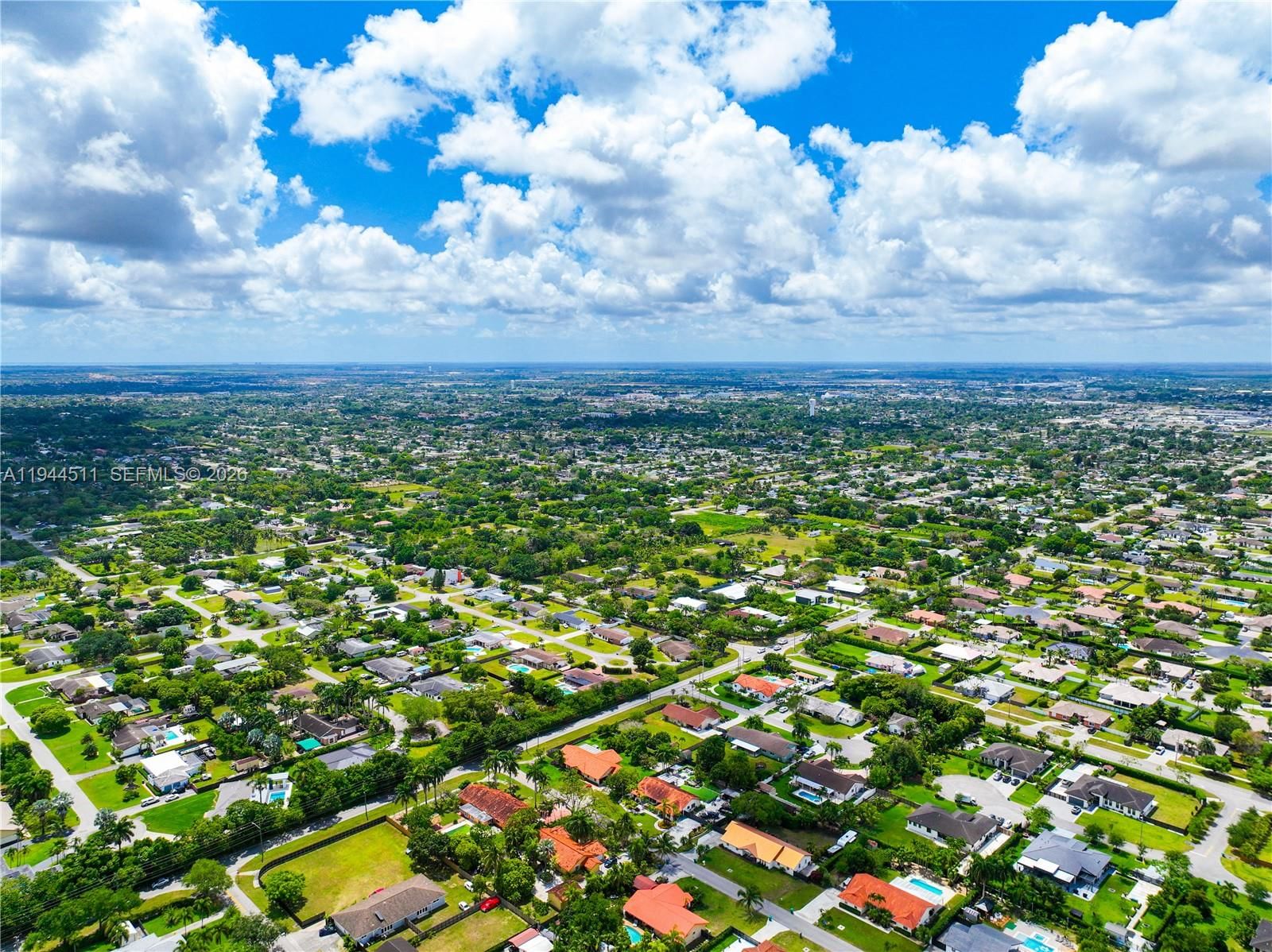 Real estate property located at 18830 294th Ter, Miami-dade, Redavo Estates, Homestead, FL