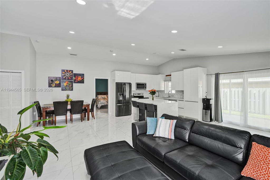 Real estate property located at 18273 143rd Pl, Miami-dade, Med Gardens Sec 2, Miami, FL