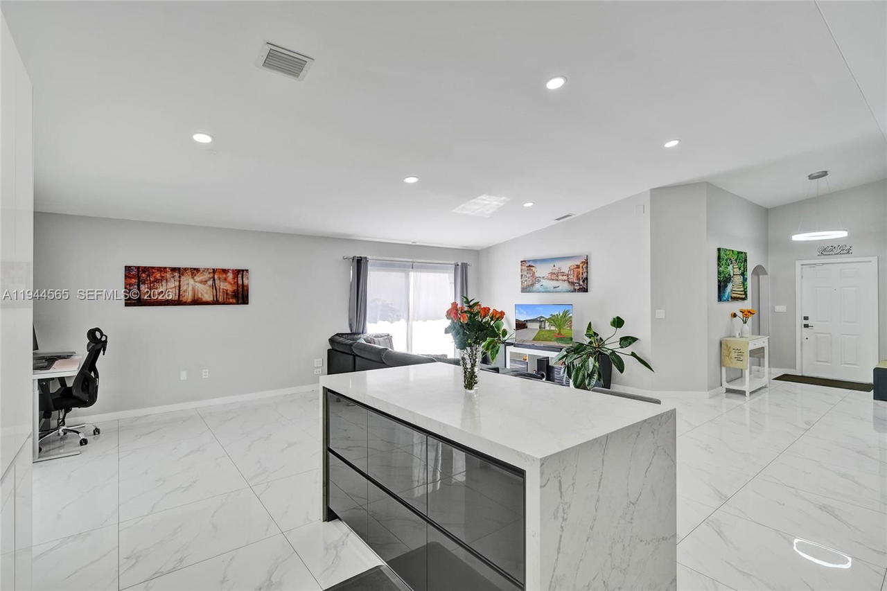 Real estate property located at 18273 143rd Pl, Miami-dade, Med Gardens Sec 2, Miami, FL