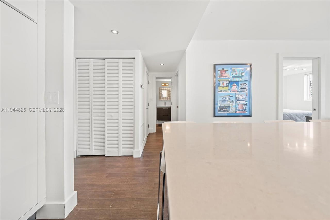 Real estate property located at 401 Ocean Dr #523, Miami-dade, The Presidential Condo, Miami Beach, FL
