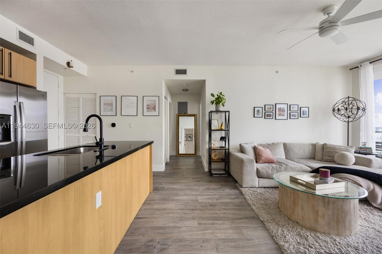 Real estate property located at 1111 1st Ave #3723-N, Miami-dade, The Axis On Brickell Ii C, Miami, FL