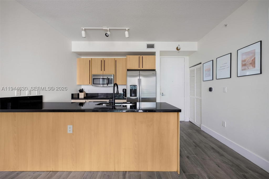 Real estate property located at 1111 1st Ave #3723-N, Miami-dade, The Axis On Brickell Ii C, Miami, FL