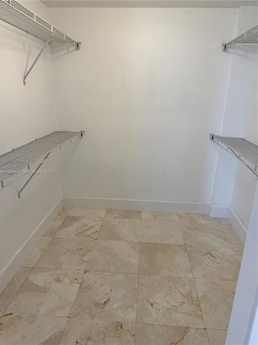 Real estate property located at 170 14th St #2405, Miami-dade, The Sail Condo, Miami, FL