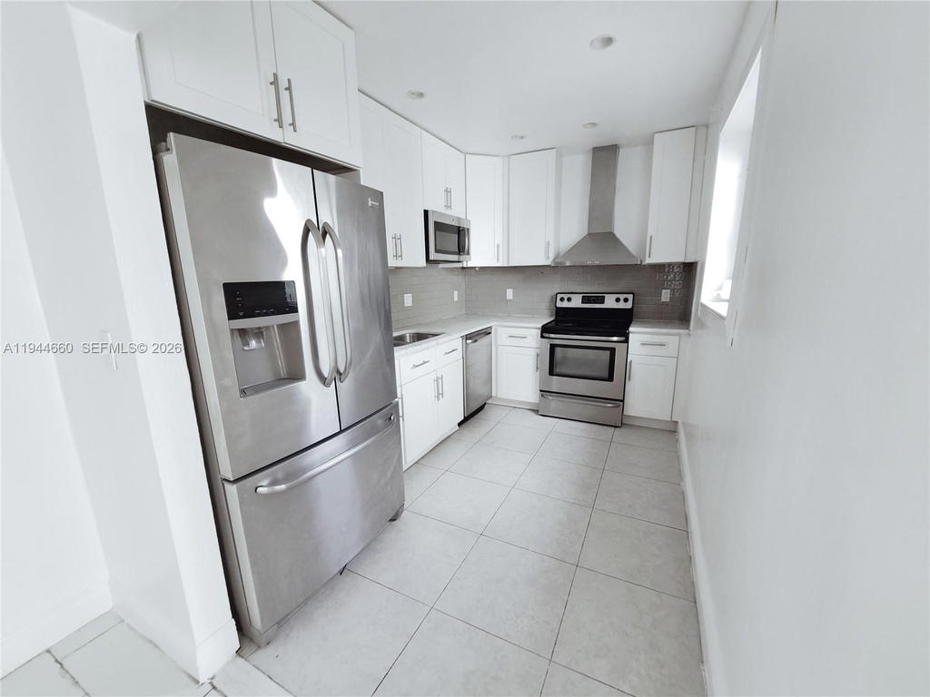 Real estate property located at 335 102nd St, Miami-dade, Parkers Shores, Miami, FL