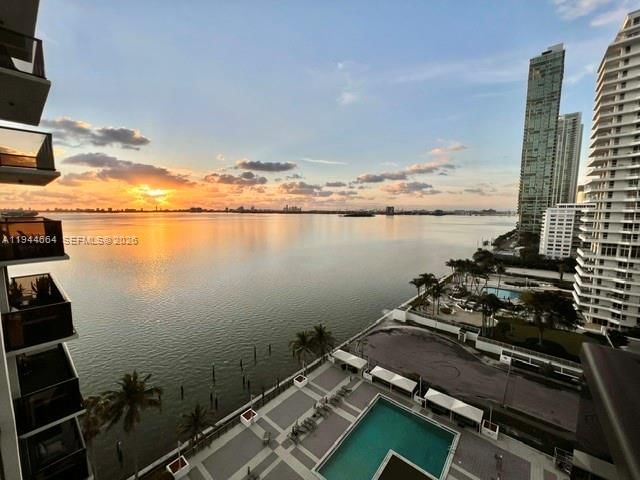 Real estate property located at 600 36th St #1220, Miami-dade, Charter Club Condo, Miami, FL