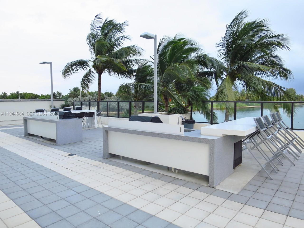 Real estate property located at 600 36th St #1220, Miami-dade, Charter Club Condo, Miami, FL