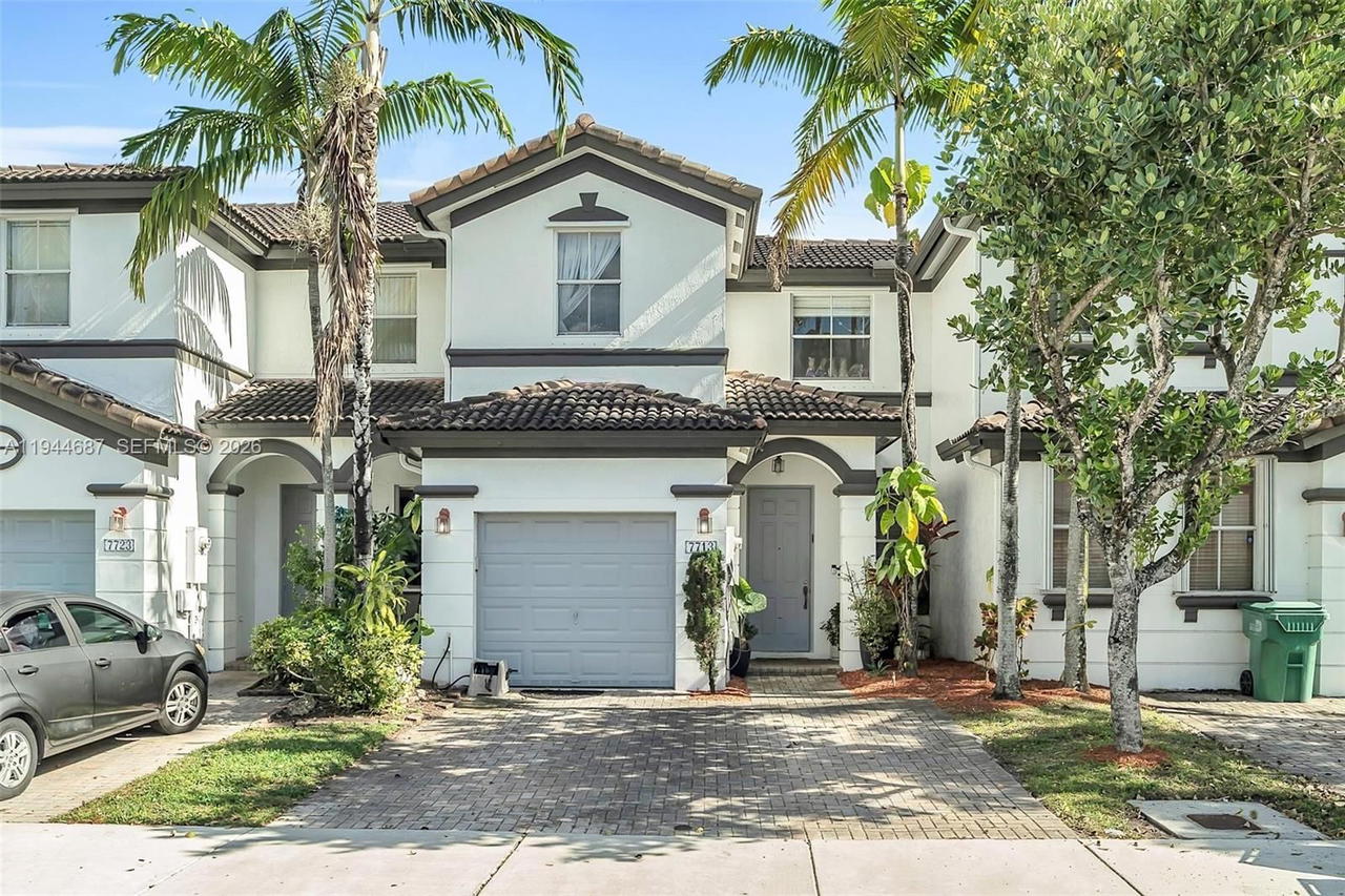 Real estate property located at 7713 114th Path, Miami-dade, Doral Isles North Sec Two, Doral, FL