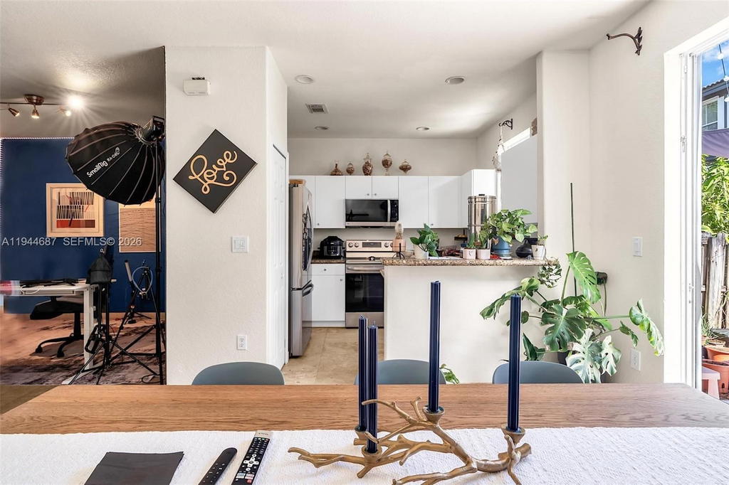 Real estate property located at 7713 114th Path, Miami-dade, Doral Isles North Sec Two, Doral, FL