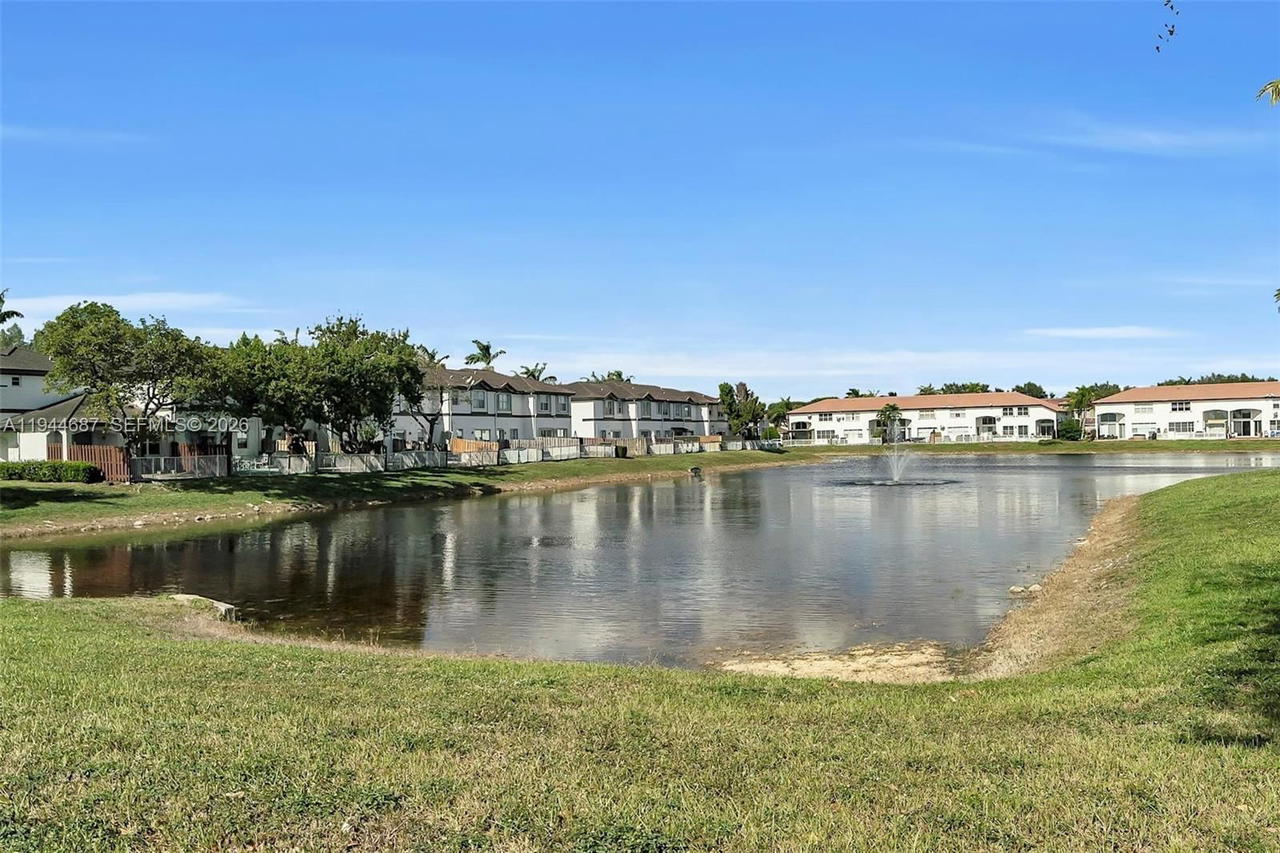 Real estate property located at 7713 114th Path, Miami-dade, Doral Isles North Sec Two, Doral, FL