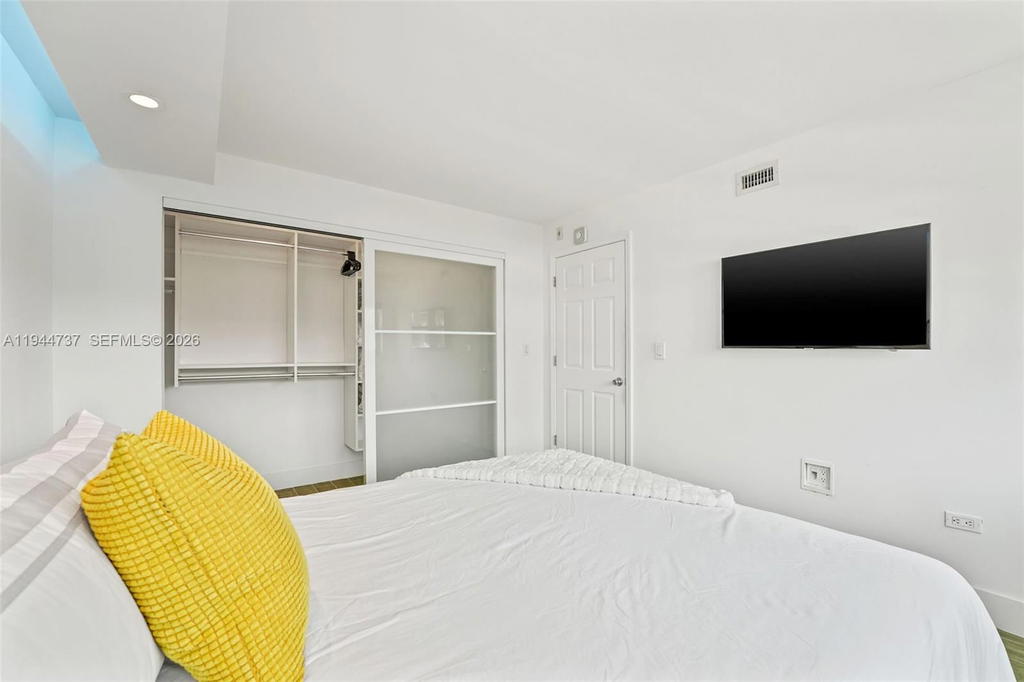 Real estate property located at 1881 Washington Ave #5H, Miami-dade, Octagon Towers I Condo, Miami Beach, FL