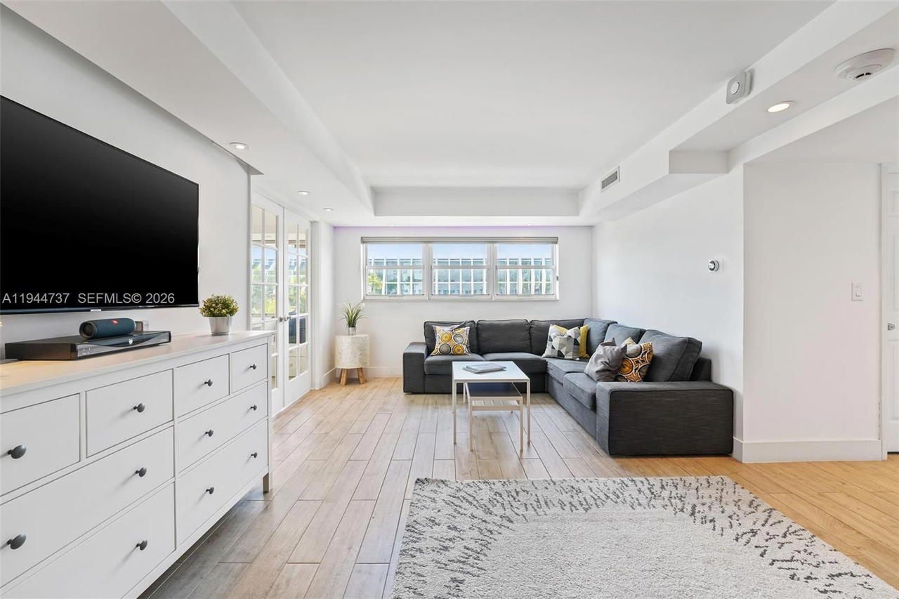 Real estate property located at 1881 Washington Ave #5H, Miami-dade, Octagon Towers I Condo, Miami Beach, FL
