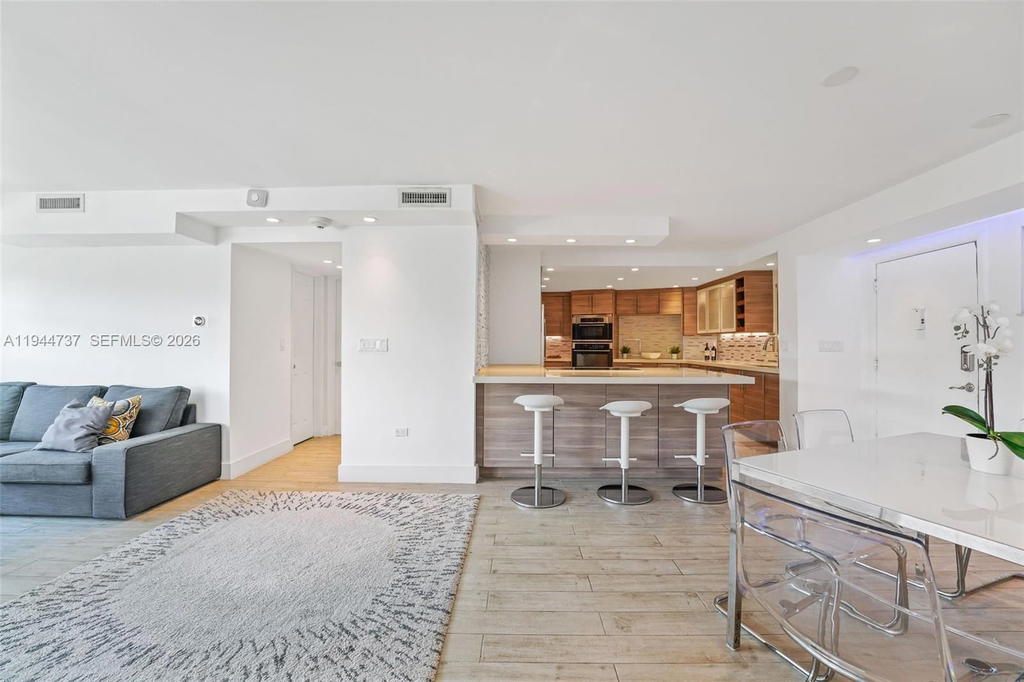 Real estate property located at 1881 Washington Ave #5H, Miami-dade, Octagon Towers I Condo, Miami Beach, FL