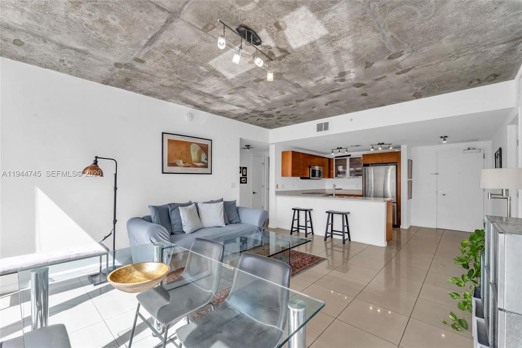 Real estate property located at 3250 1st Ave #1120, Miami-dade, Midblock Miami Condo, Miami, FL