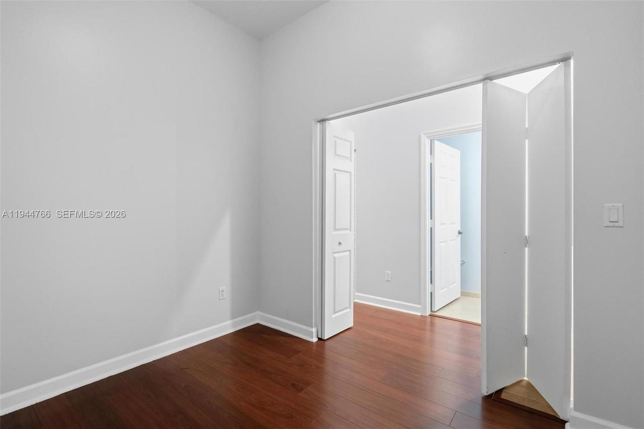 Real estate property located at 8395 73rd Ave #314, Miami-dade, Colonnade At Dadeland Sw, Miami, FL