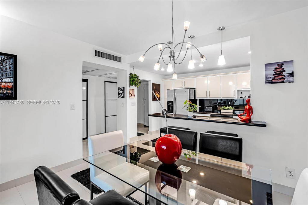 Real estate property located at 19380 Collins Ave #307, Miami-dade, Oceanview Building B Cond, Sunny Isles Beach, FL