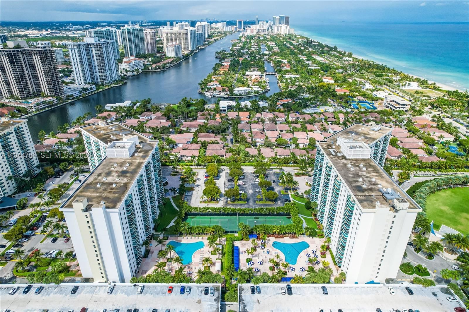 Real estate property located at 19380 Collins Ave #307, Miami-dade, Oceanview Building B Cond, Sunny Isles Beach, FL
