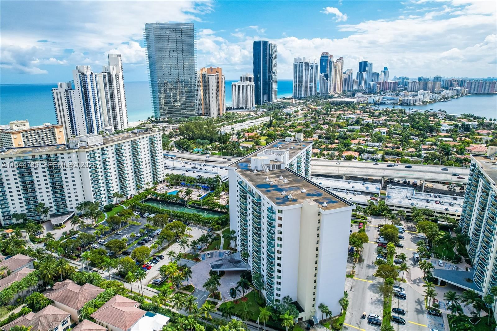 Real estate property located at 19380 Collins Ave #307, Miami-dade, Oceanview Building B Cond, Sunny Isles Beach, FL