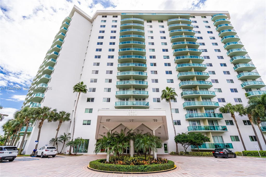 Real estate property located at 19380 Collins Ave #307, Miami-dade, Oceanview Building B Cond, Sunny Isles Beach, FL