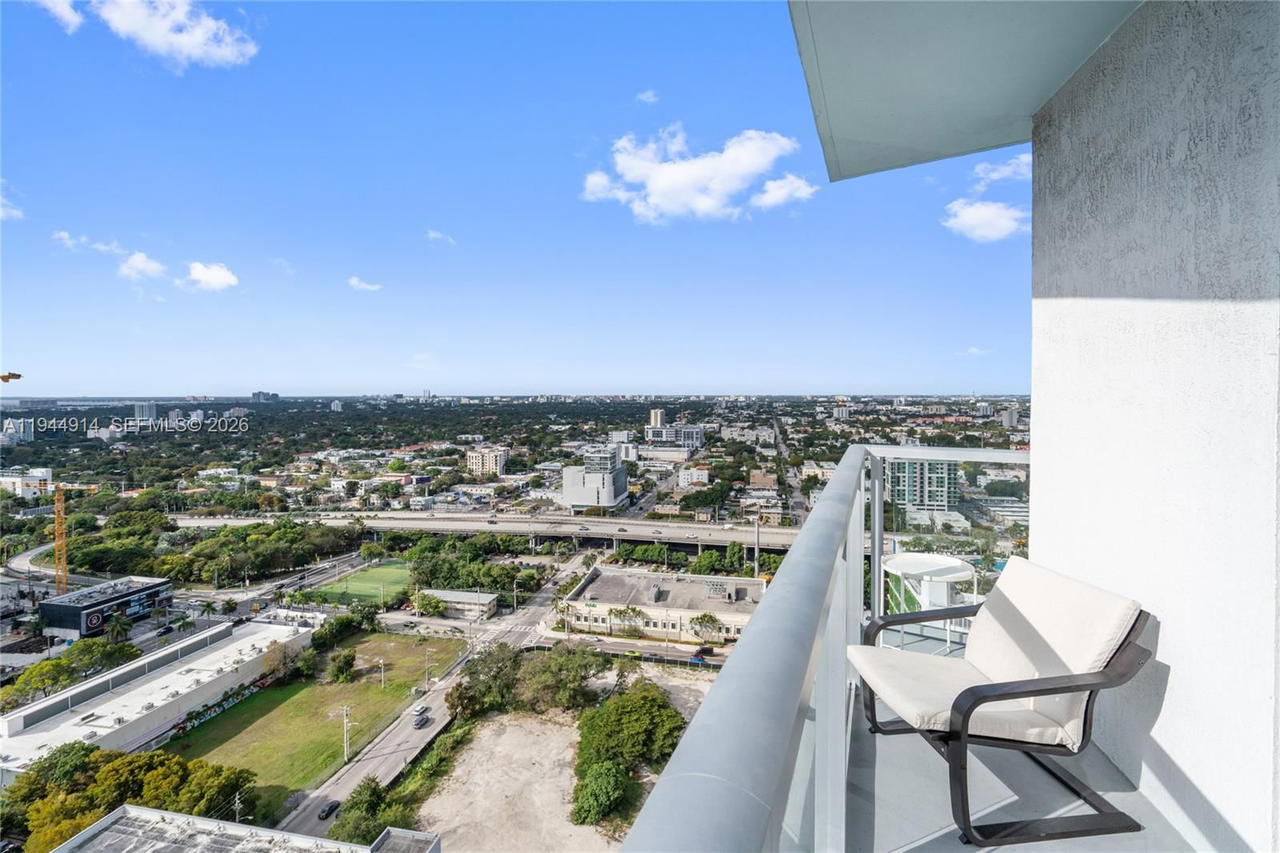 Real estate property located at 185 7th St #2702, Miami-dade, Latitude On The River Con, Miami, FL