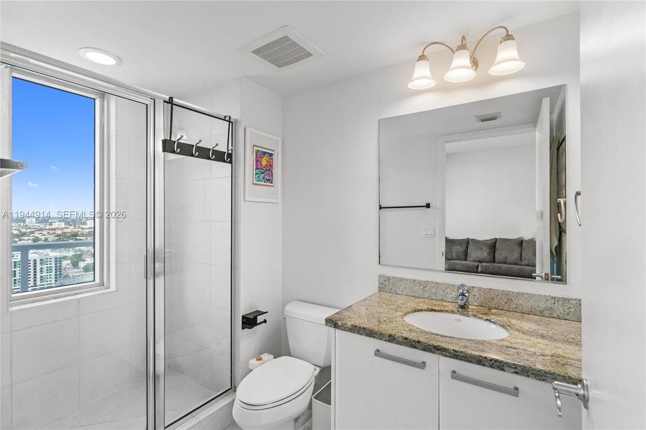 Real estate property located at 185 7th St #2702, Miami-dade, Latitude On The River Con, Miami, FL