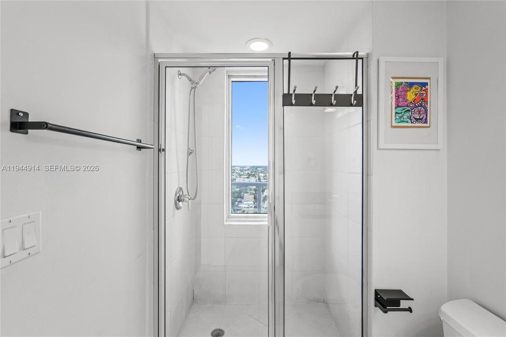 Real estate property located at 185 7th St #2702, Miami-dade, Latitude On The River Con, Miami, FL