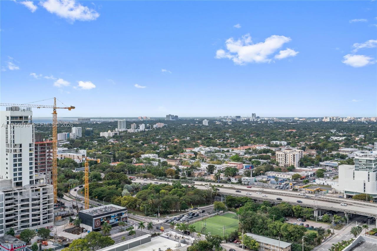Real estate property located at 185 7th St #2702, Miami-dade, Latitude On The River Con, Miami, FL