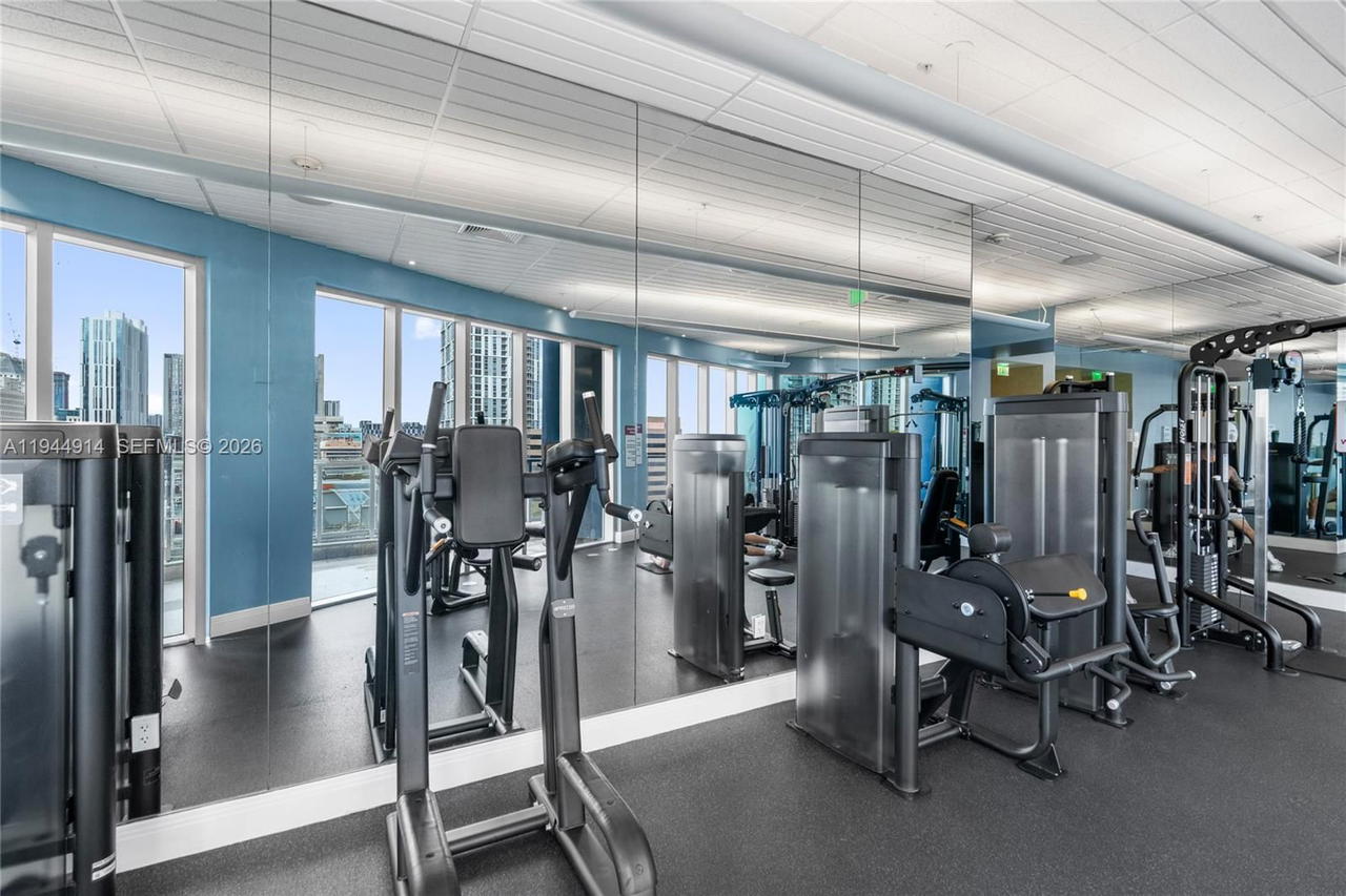 Real estate property located at 185 7th St #2702, Miami-dade, Latitude On The River Con, Miami, FL
