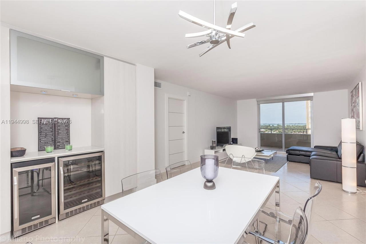 Real estate property located at 5555 Collins Ave #9U, Miami-dade, Oceanside Plaza Condo, Miami Beach, FL
