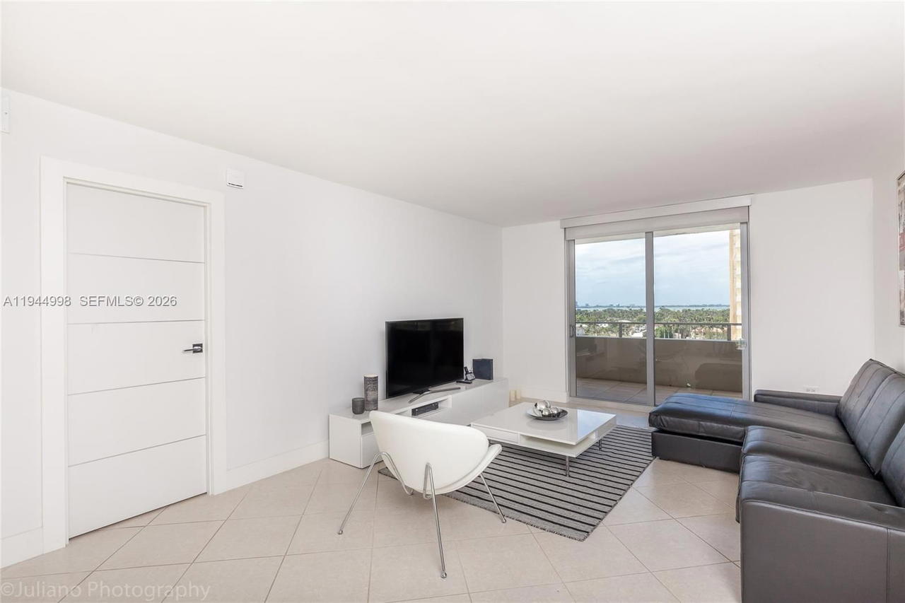 Real estate property located at 5555 Collins Ave #9U, Miami-dade, Oceanside Plaza Condo, Miami Beach, FL