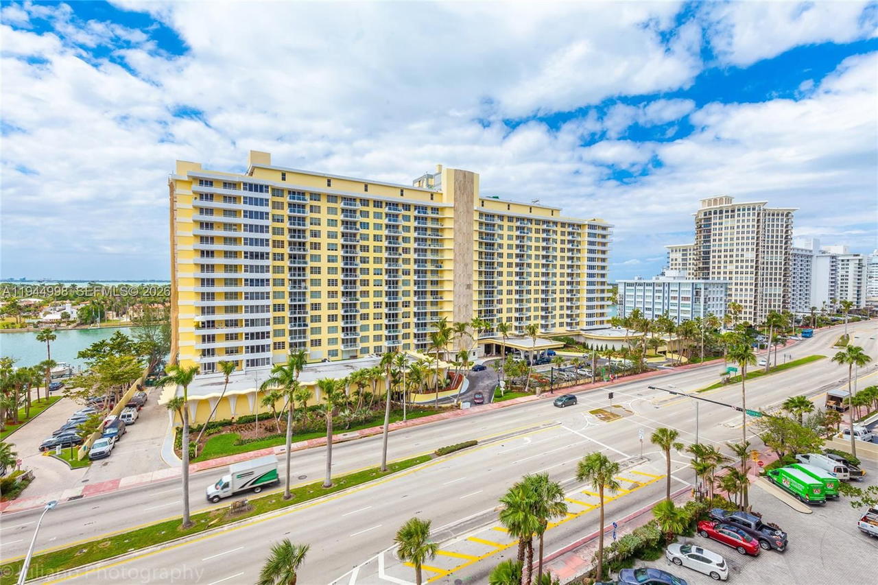 Real estate property located at 5555 Collins Ave #9U, Miami-dade, Oceanside Plaza Condo, Miami Beach, FL