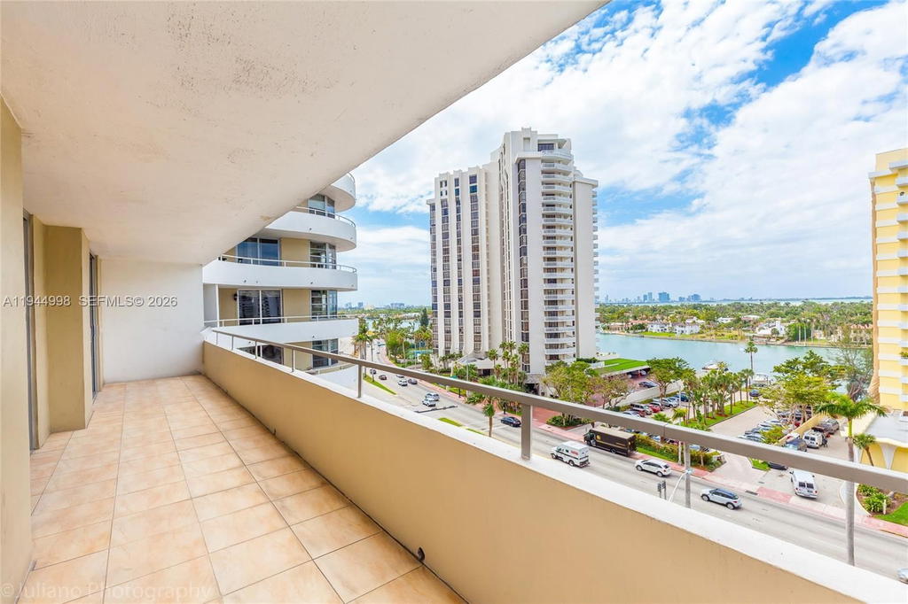 Real estate property located at 5555 Collins Ave #9U, Miami-dade, Oceanside Plaza Condo, Miami Beach, FL