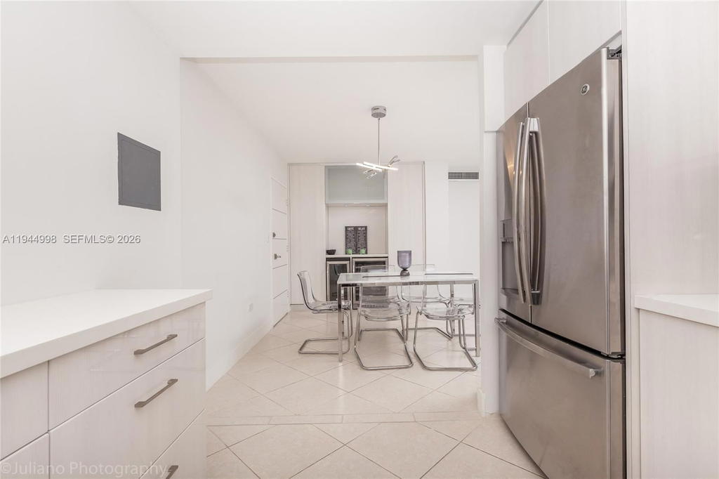 Real estate property located at 5555 Collins Ave #9U, Miami-dade, Oceanside Plaza Condo, Miami Beach, FL