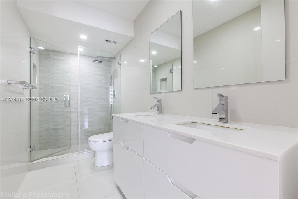 Real estate property located at 5555 Collins Ave #9U, Miami-dade, Oceanside Plaza Condo, Miami Beach, FL