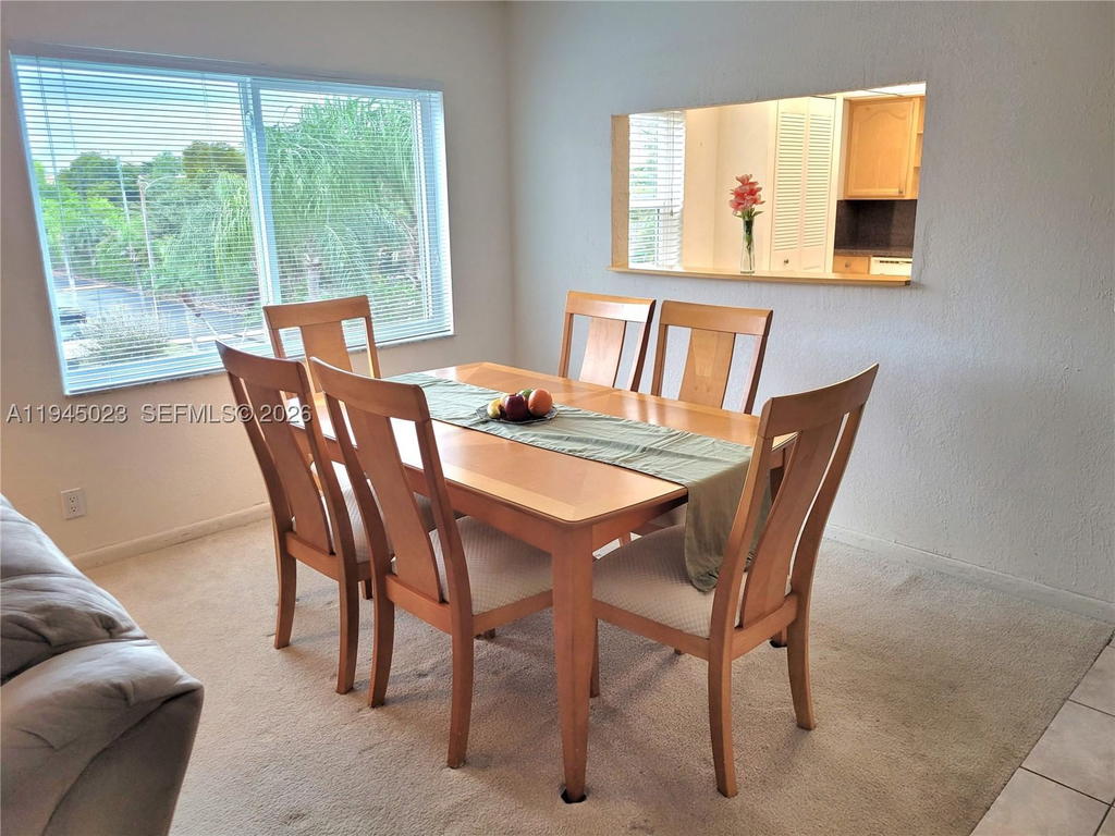 Real estate property located at 9861 Sunrise Lakes Blvd #310, Broward, Sunrise Lakes 142 Condo, Sunrise, FL