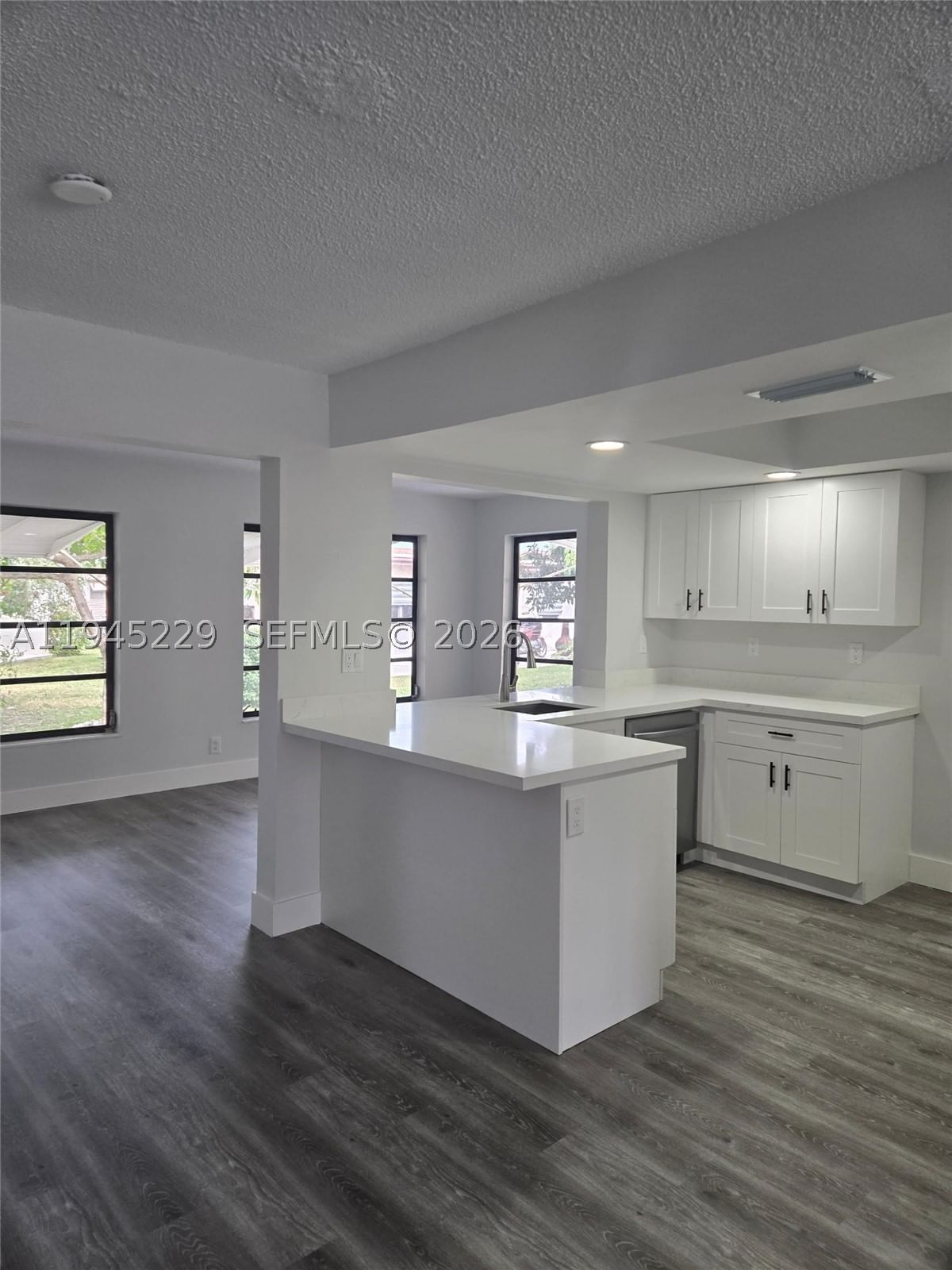 Real estate property located at 6855 9th St, Broward, Paradise Gardens, Margate, FL