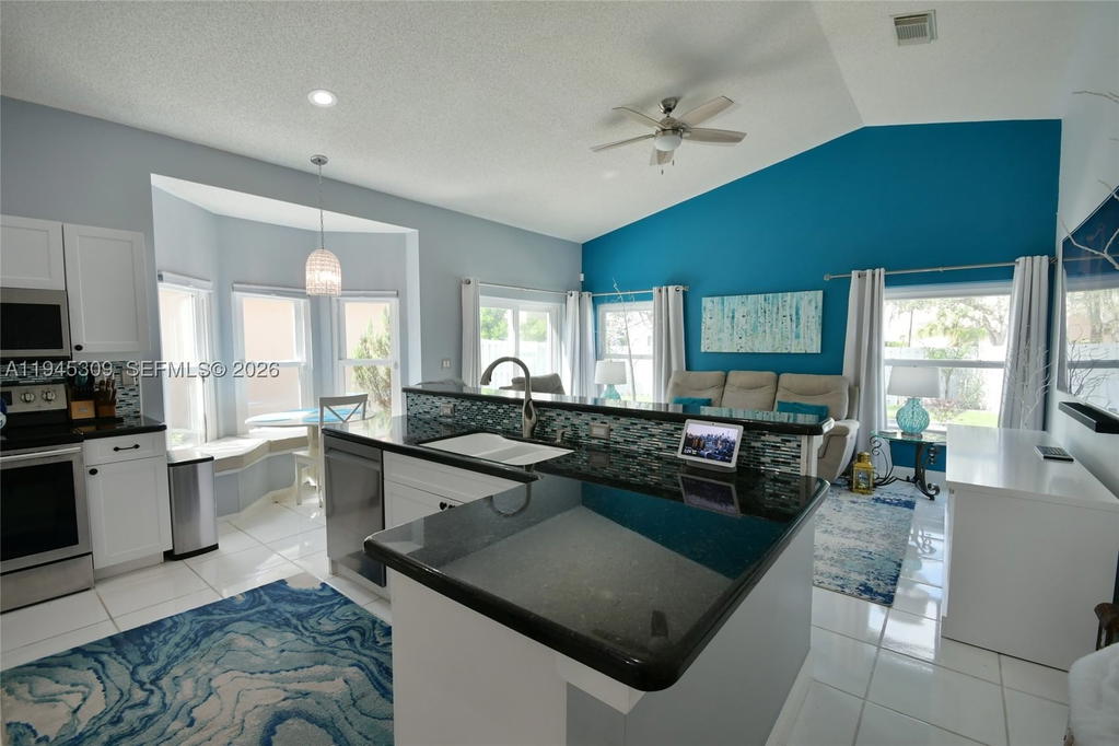 Real estate property located at 15311 51st St, Broward, Huntington Section Two, Miramar, FL