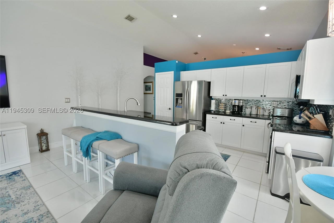 Real estate property located at 15311 51st St, Broward, Huntington Section Two, Miramar, FL