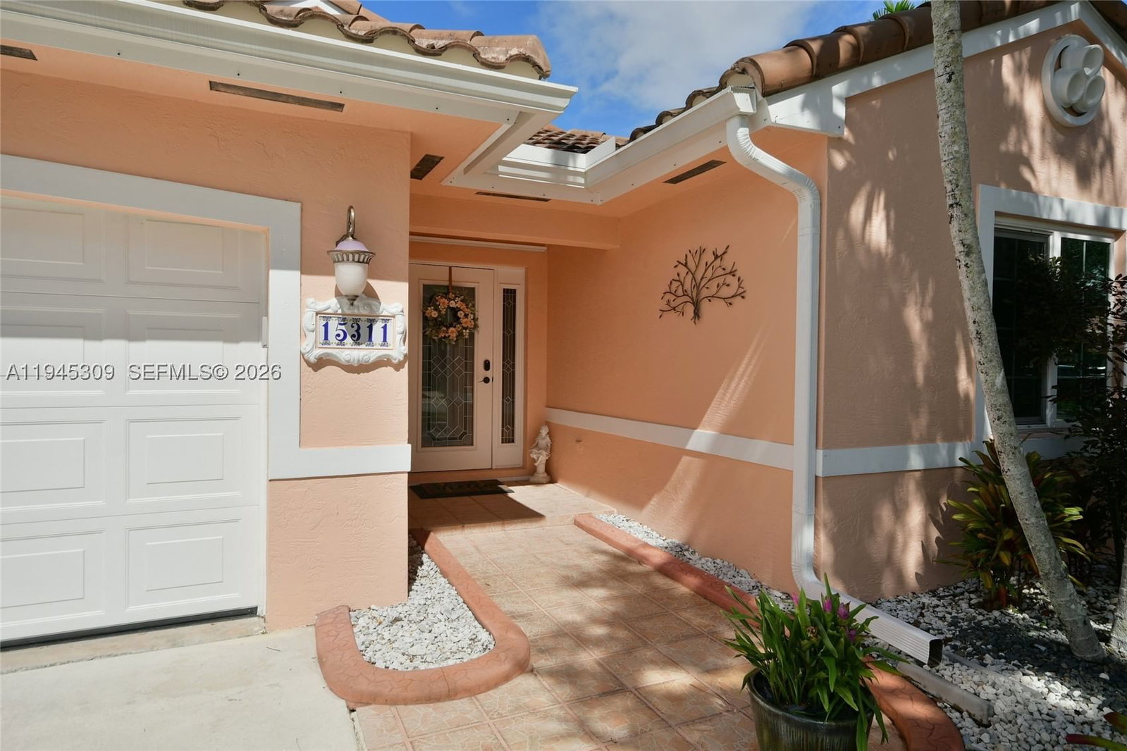 Real estate property located at 15311 51st St, Broward, Huntington Section Two, Miramar, FL